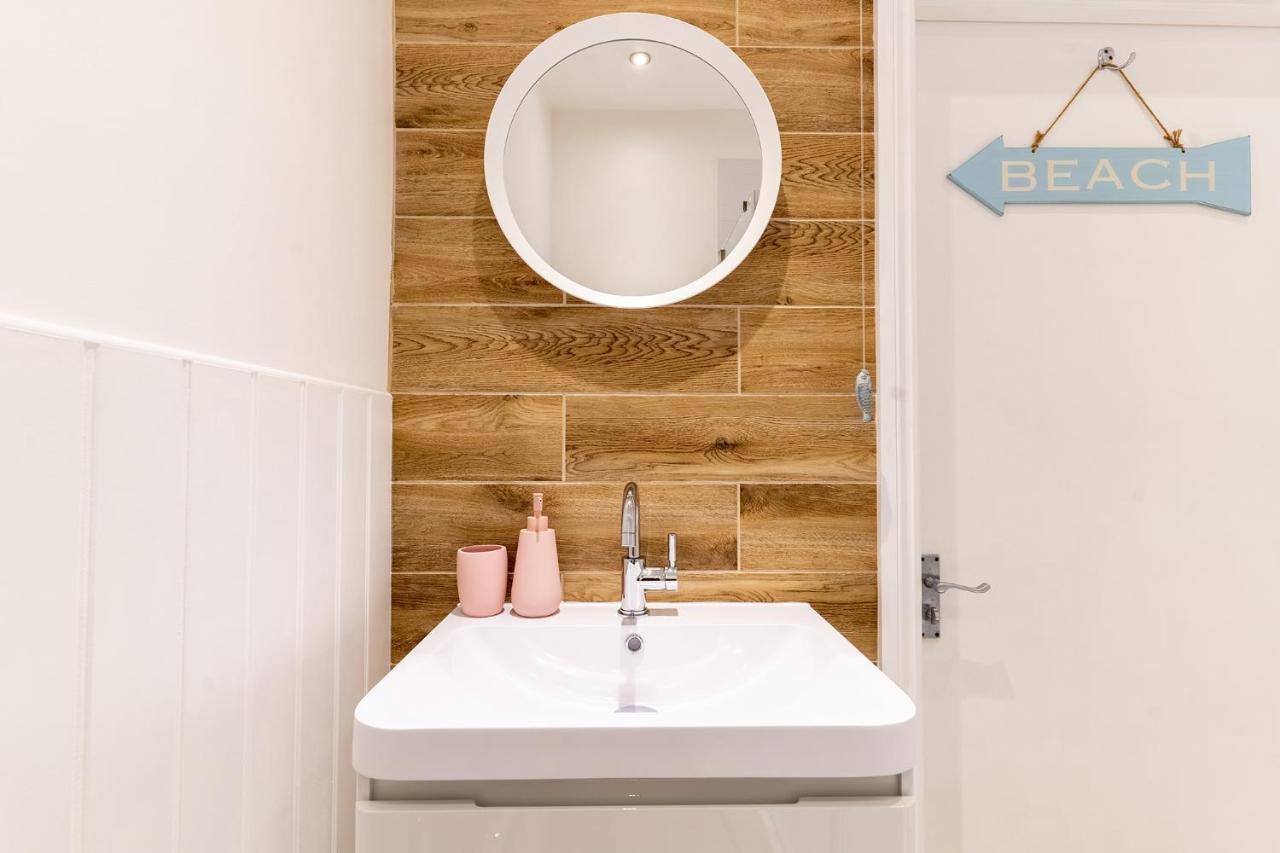 Appartamento Stowaways Loft Whitby Esterno foto